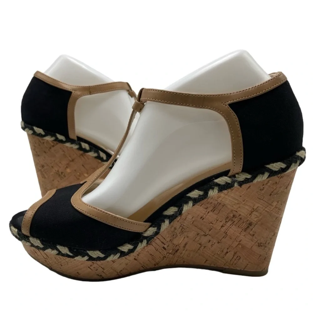 ⭐️hp⭐️ Tommy Hilfiger Black Veanna Wedge Sandal size 9M